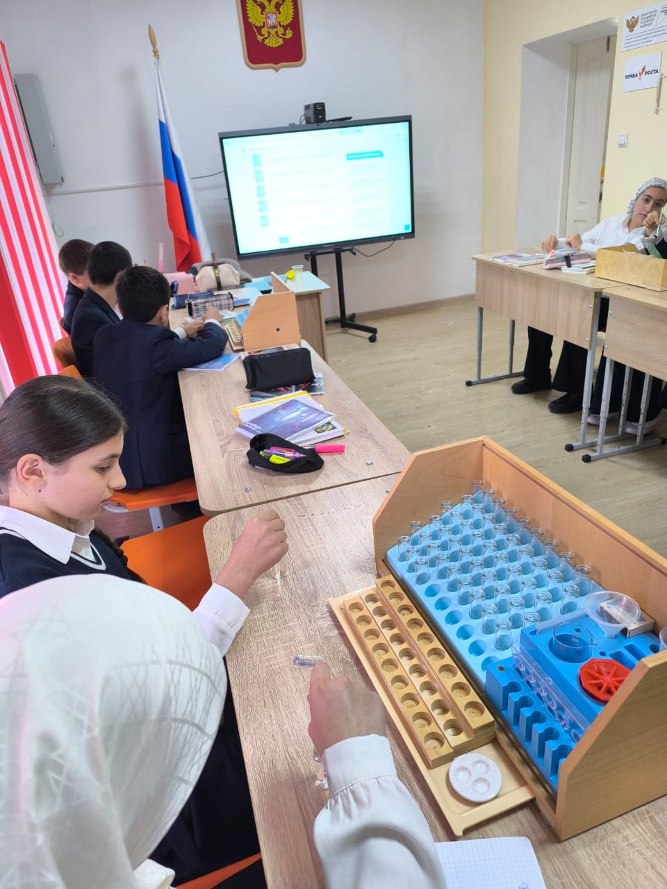 Химия в задачах и упражнениях Химия в задачах и упражнениях.